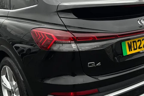 WD22LXH Audi Q4 e-tron Q4 Sportback S line 35 e-tron 125,00 kW Thumbnail #9