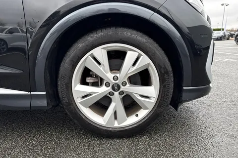 WD22LXH Audi Q4 e-tron Q4 Sportback S line 35 e-tron 125,00 kW Thumbnail #11