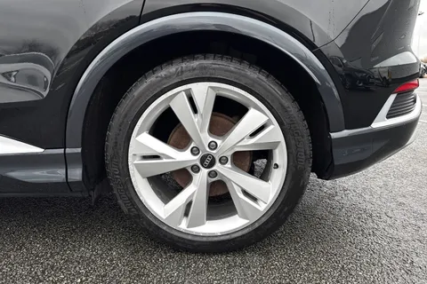 WD22LXH Audi Q4 e-tron Q4 Sportback S line 35 e-tron 125,00 kW Thumbnail #13