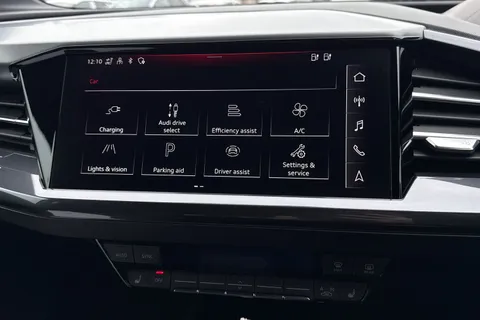 WD22LXH Audi Q4 e-tron Q4 Sportback S line 35 e-tron 125,00 kW Thumbnail #28