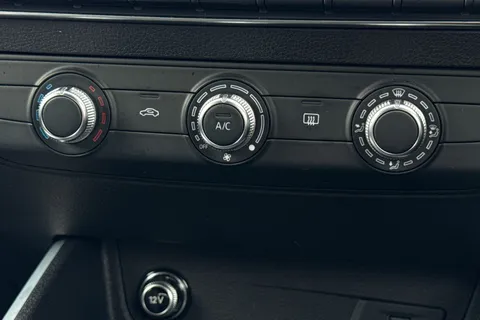 NJ24FGP Audi Q2 S line 35 TFSI  150 PS 6-speed Thumbnail #23