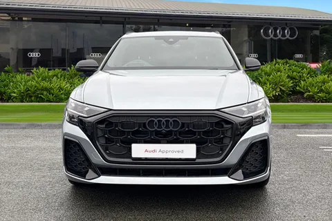 6 of 67 for Audi Q8 SUV Black Edition 50 TDI quattro 286 PS tiptronic