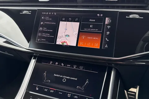 25 of 67 for Audi Q8 SUV Black Edition 50 TDI quattro 286 PS tiptronic