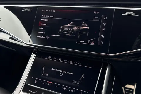 31 of 67 for Audi Q8 SUV Black Edition 50 TDI quattro 286 PS tiptronic