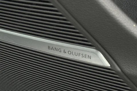 40 of 67 for Audi Q8 SUV Black Edition 50 TDI quattro 286 PS tiptronic