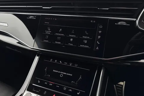 49 of 67 for Audi Q8 SUV Black Edition 50 TDI quattro 286 PS tiptronic