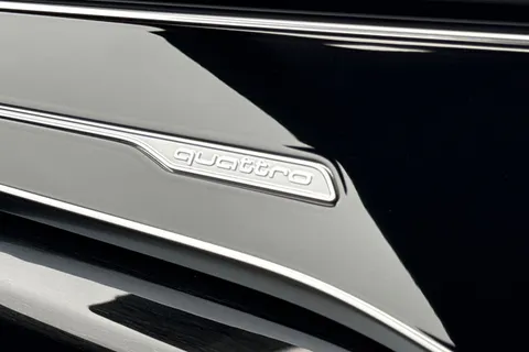 51 of 67 for Audi Q8 SUV Black Edition 50 TDI quattro 286 PS tiptronic