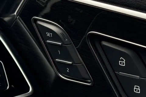 55 of 67 for Audi Q8 SUV Black Edition 50 TDI quattro 286 PS tiptronic