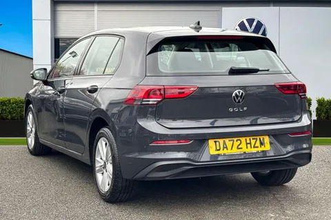 DA72HZM Volkswagen Golf 1.5 TSI Life 5dr | Discover Media Navigation |  App-Connect Thumbnail #3