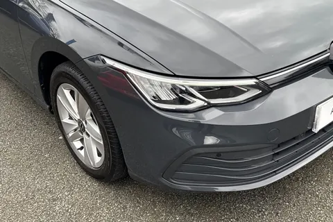 DA72HZM Volkswagen Golf 1.5 TSI Life 5dr | Discover Media Navigation |  App-Connect Thumbnail #9