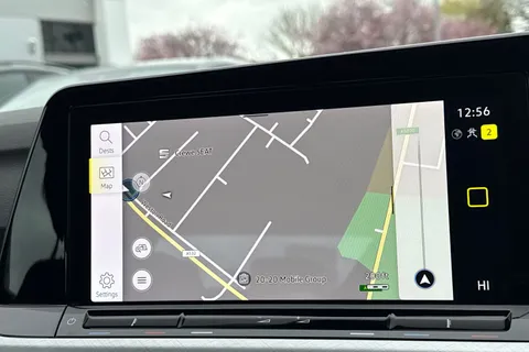 17 of 44 for Volkswagen Golf 1.5 TSI Life 5dr | Discover Media Navigation | App-Connect