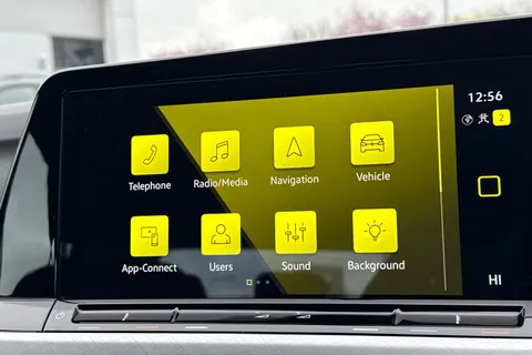 26 of 44 for Volkswagen Golf 1.5 TSI Life 5dr | Discover Media Navigation | App-Connect