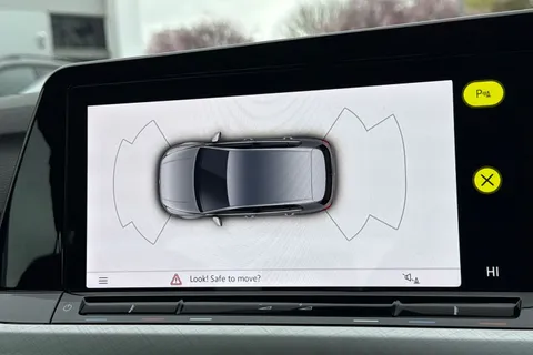 30 of 44 for Volkswagen Golf 1.5 TSI Life 5dr | Discover Media Navigation | App-Connect