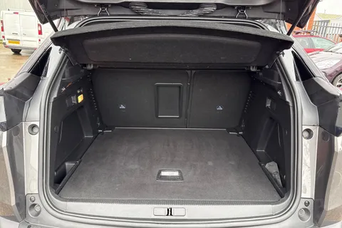 DA23HLK PEUGEOT 3008 1.2 PureTech Allure Premium + EAT Euro 6 (s/s) 5dr Thumbnail #8