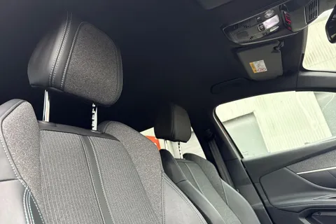 DA23HLK PEUGEOT 3008 1.2 PureTech Allure Premium + EAT Euro 6 (s/s) 5dr Thumbnail #25