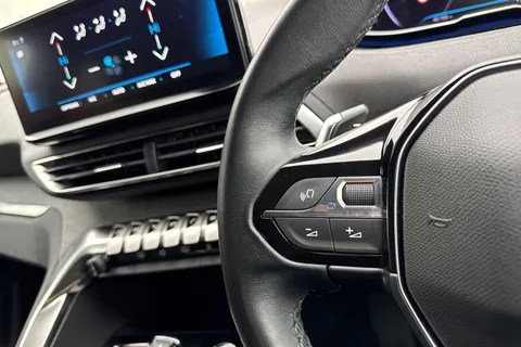DA23HLK PEUGEOT 3008 1.2 PureTech Allure Premium + EAT Euro 6 (s/s) 5dr Thumbnail #41
