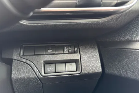 DA23HLK PEUGEOT 3008 1.2 PureTech Allure Premium + EAT Euro 6 (s/s) 5dr Thumbnail #45