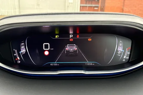 DA23HLK PEUGEOT 3008 1.2 PureTech Allure Premium + EAT Euro 6 (s/s) 5dr Thumbnail #46