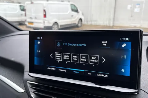 DA23HLK PEUGEOT 3008 1.2 PureTech Allure Premium + EAT Euro 6 (s/s) 5dr Thumbnail #49