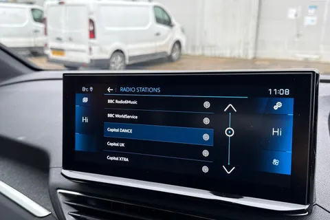 DA23HLK PEUGEOT 3008 1.2 PureTech Allure Premium + EAT Euro 6 (s/s) 5dr Thumbnail #50