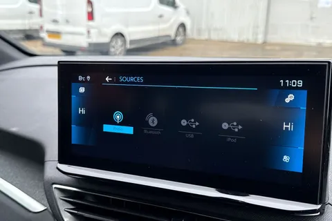 DA23HLK PEUGEOT 3008 1.2 PureTech Allure Premium + EAT Euro 6 (s/s) 5dr Thumbnail #51