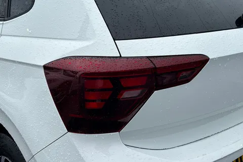 8 of 43 for Volkswagen Polo 1.0 Life 5dr **REAR VIEW CAMERA, REAR TINTS**