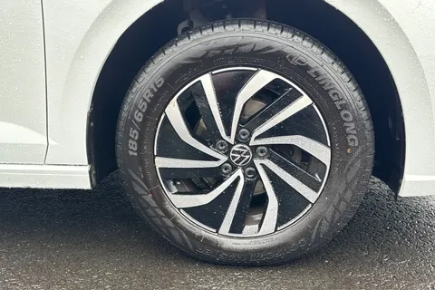 11 of 43 for Volkswagen Polo 1.0 Life 5dr **REAR VIEW CAMERA, REAR TINTS**