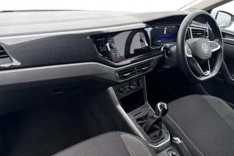 15 of 43 for Volkswagen Polo 1.0 Life 5dr **REAR VIEW CAMERA, REAR TINTS**