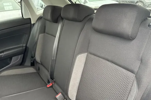 19 of 43 for Volkswagen Polo 1.0 Life 5dr **REAR VIEW CAMERA, REAR TINTS**