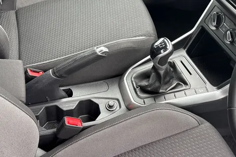 23 of 43 for Volkswagen Polo 1.0 Life 5dr **REAR VIEW CAMERA, REAR TINTS**