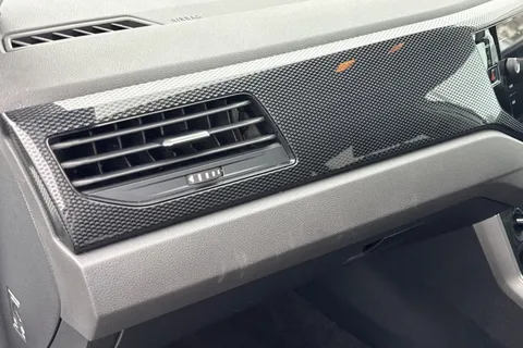 28 of 43 for Volkswagen Polo 1.0 Life 5dr **REAR VIEW CAMERA, REAR TINTS**