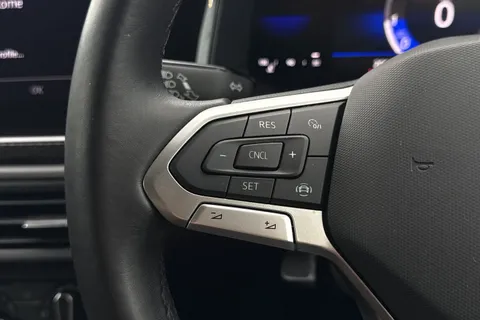 29 of 43 for Volkswagen Polo 1.0 Life 5dr **REAR VIEW CAMERA, REAR TINTS**