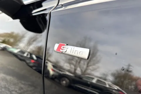 27 of 66 for Audi A6 Saloon S line 40 TDI quattro 204 PS S tronic