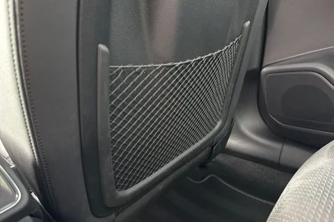 36 of 66 for Audi A6 Saloon S line 40 TDI quattro 204 PS S tronic