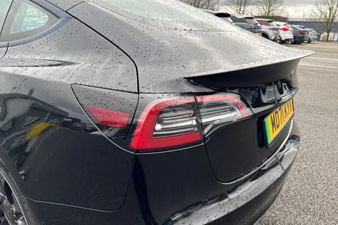 31 of 67 for Tesla Model 3 (Dual Motor) Performance Auto 4WDE 4dr (Performance Upgrade)