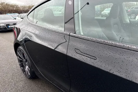 35 of 67 for Tesla Model 3 (Dual Motor) Performance Auto 4WDE 4dr (Performance Upgrade)