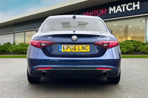 WP66LNC Alfa Romeo Giulia 2.2 TD Super Auto Euro 6 (s/s) 4dr Thumbnail #5