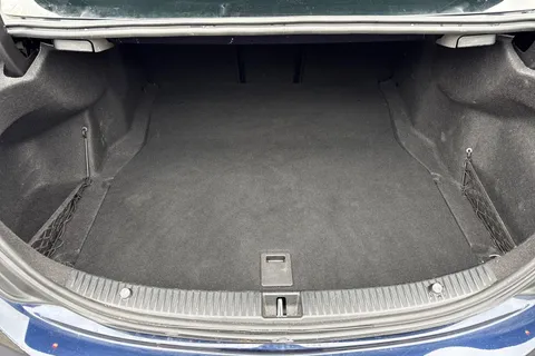 DX17YTA Mercedes-Benz C Class 1.6 C200d AMG Line (Premium Plus) G-Tronic+ Euro 6 (s/s) 4dr Thumbnail #8