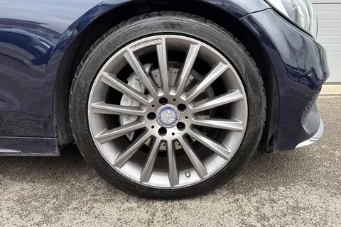 DX17YTA Mercedes-Benz C Class 1.6 C200d AMG Line (Premium Plus) G-Tronic+ Euro 6 (s/s) 4dr Thumbnail #12