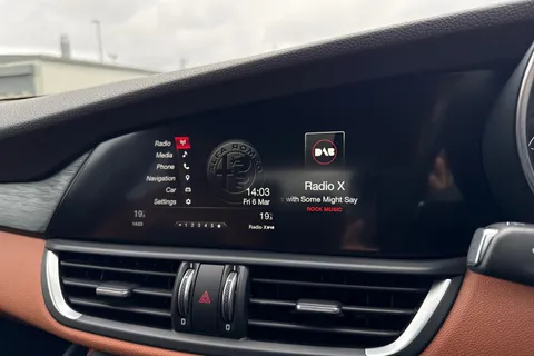 WP66LNC Alfa Romeo Giulia 2.2 TD Super Auto Euro 6 (s/s) 4dr Thumbnail #18