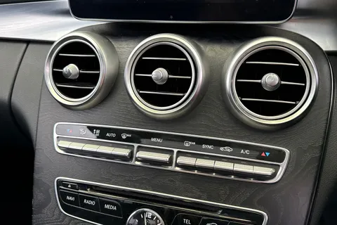 DX17YTA Mercedes-Benz C Class 1.6 C200d AMG Line (Premium Plus) G-Tronic+ Euro 6 (s/s) 4dr Thumbnail #23