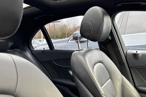 DX17YTA Mercedes-Benz C Class 1.6 C200d AMG Line (Premium Plus) G-Tronic+ Euro 6 (s/s) 4dr Thumbnail #31