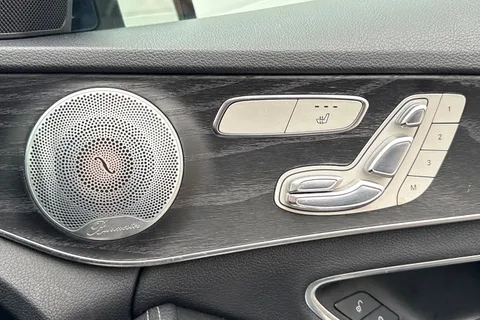 DX17YTA Mercedes-Benz C Class 1.6 C200d AMG Line (Premium Plus) G-Tronic+ Euro 6 (s/s) 4dr Thumbnail #34