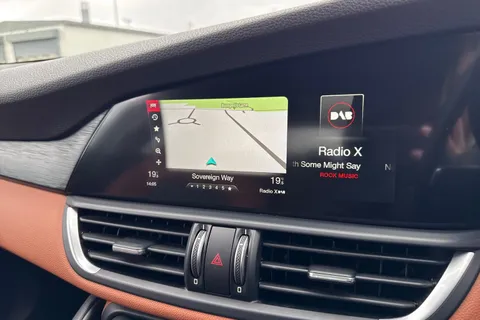 WP66LNC Alfa Romeo Giulia 2.2 TD Super Auto Euro 6 (s/s) 4dr Thumbnail #51