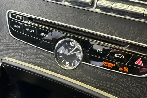 DX17YTA Mercedes-Benz C Class 1.6 C200d AMG Line (Premium Plus) G-Tronic+ Euro 6 (s/s) 4dr Thumbnail #53