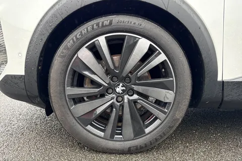 JSZ6856 PEUGEOT 3008 1.6 13.2kWh GT e-EAT Euro 6 (s/s) 5dr Thumbnail #13