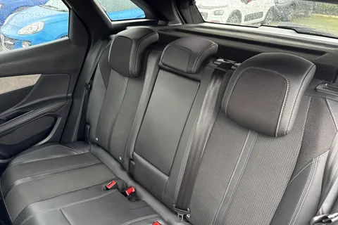 JSZ6856 PEUGEOT 3008 1.6 13.2kWh GT e-EAT Euro 6 (s/s) 5dr Thumbnail #20