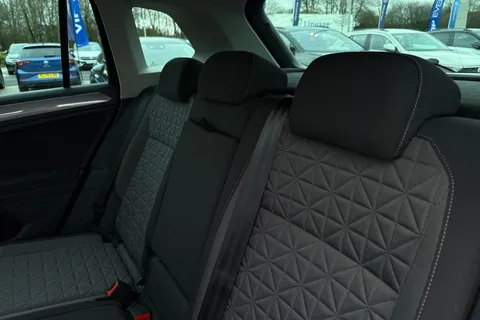 MK23NVZ Volkswagen Tiguan 1.5 TSI 150 Life 5dr **FOLDING MIRRORS, SPACE SAVER** Thumbnail #20