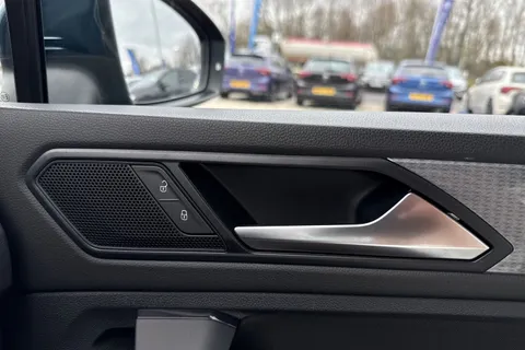 MK23NVZ Volkswagen Tiguan 1.5 TSI 150 Life 5dr **FOLDING MIRRORS, SPACE SAVER** Thumbnail #22