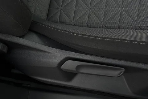 MK23NVZ Volkswagen Tiguan 1.5 TSI 150 Life 5dr **FOLDING MIRRORS, SPACE SAVER** Thumbnail #35